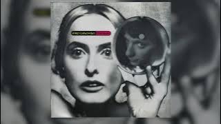 A̲ M̲a̲n̲ C̲a̲l̲l̲e̲d̲ A̲d̲a̲m̲ | T̲h̲e̲ A̲p̲p̲l̲e̲