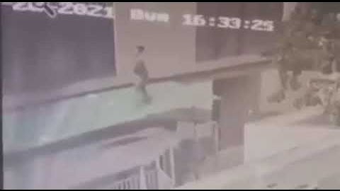 NGUYỄN NGỌC MẠNH NGƯỜI HÙNG GIẢI CỨU BÉ RƠI TỪ TẦNG 12