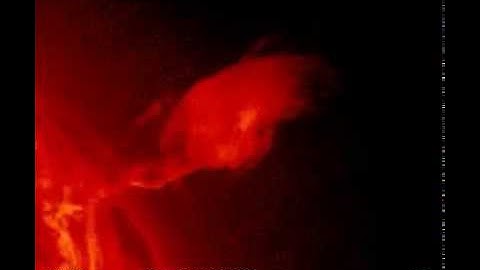 Filaments  AIA 171/304 (2014-08-18 01:46:07 - 2014-08-18 04:45:07 UTC)