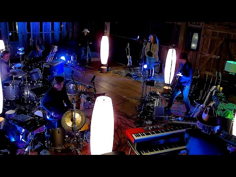 Edie Brickell - "Sleeve" (Live Session)