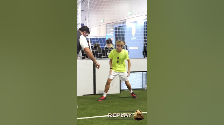 La difesa di Leo Bonny al pallone d’oro degli Scarsoni 🤣⚽️🏆🔥tagga un amico che difende cosí