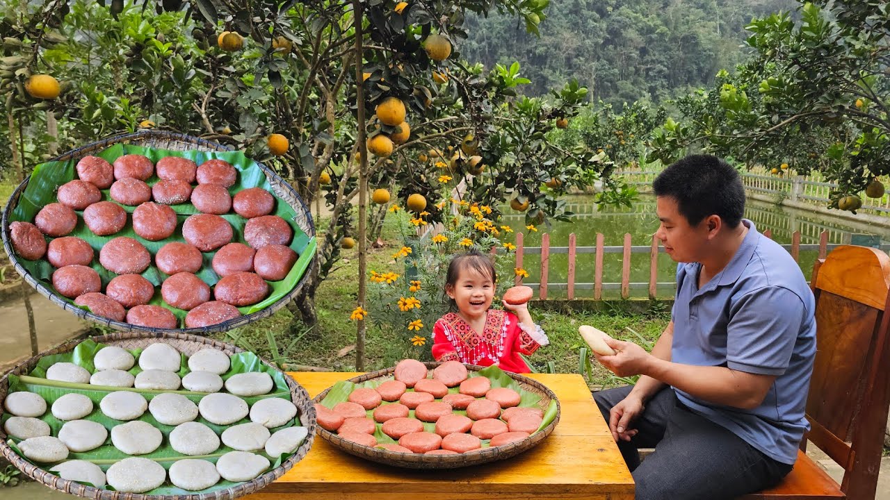 Traditional way to make banh day from sticky rice - Cooking/Xuan Truong