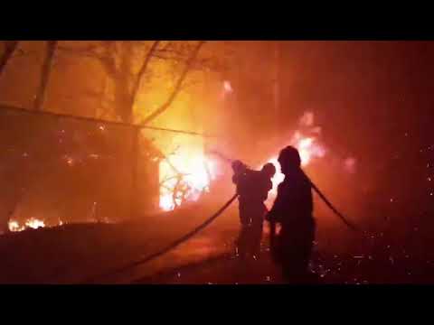 Спасатели Павлограда выехали на тушение пожаров в Луганске