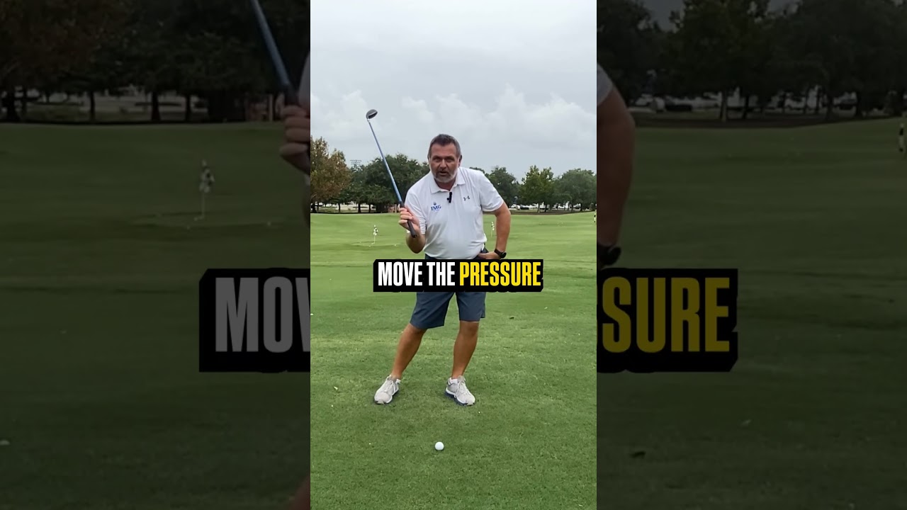 Почему перенос веса имеет решающее значение при ударах гибридом #шорты #гольф