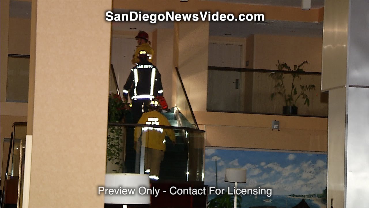 0509 HAMPTON INN FACADE COLLAPSE YouTube