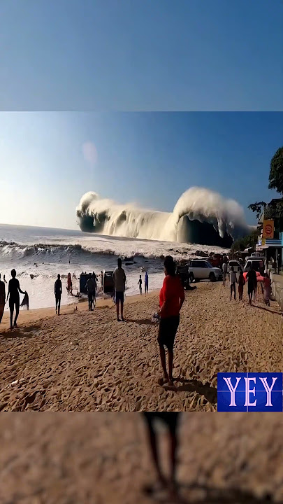 Tourist Captures Giant Tsunami Wave Approaching Beach #TidalWave #YesEpicYes #Ocean