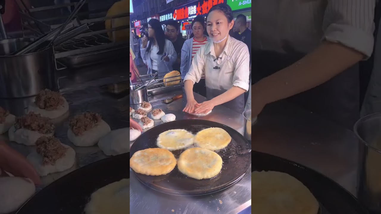 Set up a street stall to make and sell scallion pancakes to make money