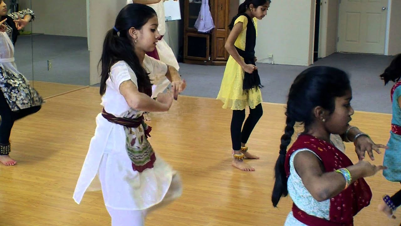 The Dance that Moves a Young Girl YouTube