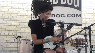 Video thumbnail of "Valerie June-Somebody to Love- SXSW 2012 Day 3"