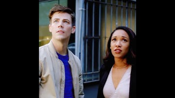 Iris finds a bomb 💣 #theflash #barryallen #iriswest #shorts