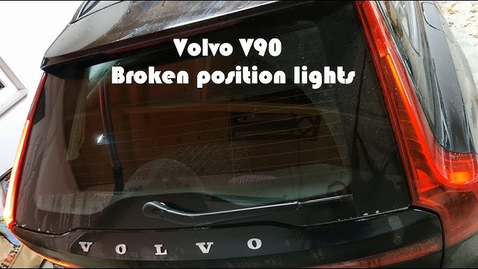 How To Remove Tail Light Volvo Xc 90