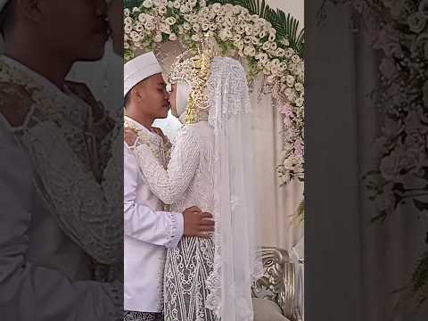 pernikahan virall⁉️momen ciuman pertama bikin baper#pernikahan #pengantin #shortvideo