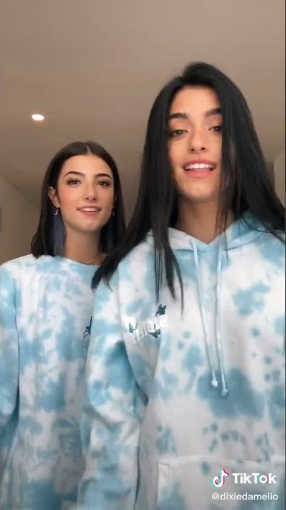 Dixie and Charli D'amelio old TikTok💕🦋