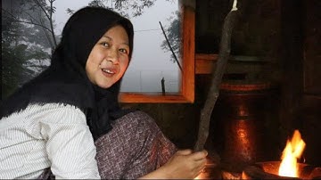 Turun Hujan Dan Kabut Di Pedesaan! Nambah Betah Dan Indah, Suasana Pagi Di Kampung Yang Tenang