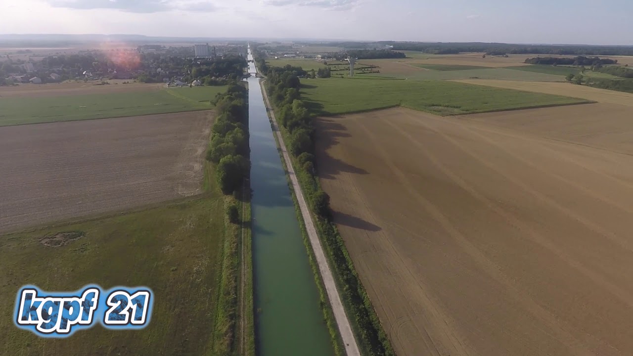 Brazey en Plaine - Bord du Canal de Bourgogne