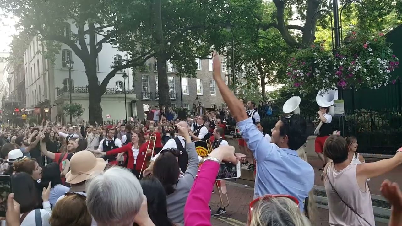 Hey Jude, Dubent, Street Music in London