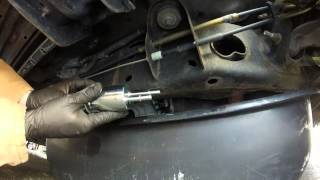 Description: in this video i will show you how replaced the fuel
filter on my 2004 ford expedition 4.6l. know may not be best way or a
p...