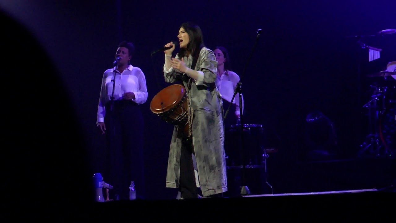 ELISA - A prayer @ Diari Aperti Tour - Bologna 02/05/2019 - YouTube