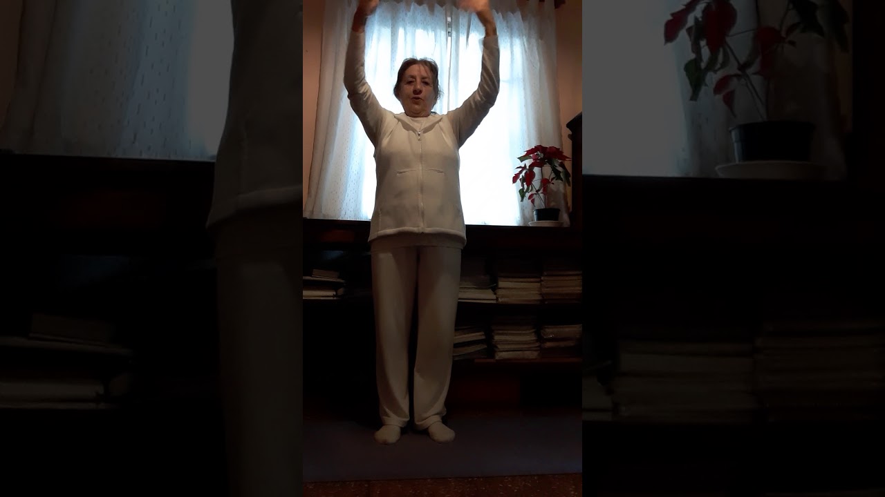 YOGAENCASA- Prof. Sara