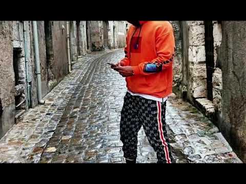 TÉLÉCHARGER PASSI LE MATON ME GUETTE GRATUITEMENT ME MATON PASSI GRATUITEMENT LE TÉLÉCHARGER GUETTE