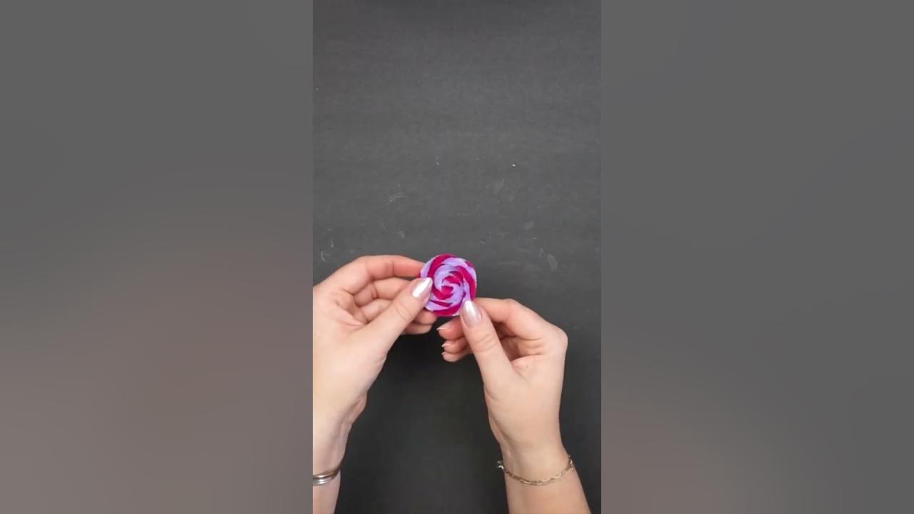 Twisting Pipe Cleaners to Make Lollipop Craft! YouTube