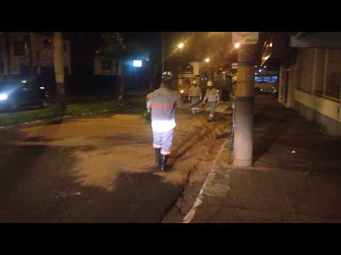 Chave de alta tensão explode e deixa bairro sem luz