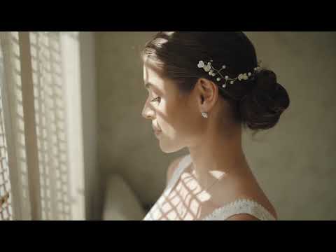 Auf YouTube findest du die angesagtesten Videos und Tracks. Außerdem kannst du eigene Inhalte hochladen und mit Freunden oder gleich der ganzen Welt teilen.