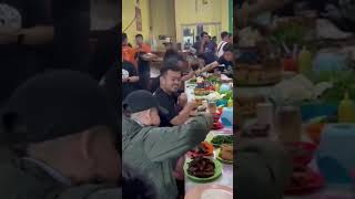 suporter arema telah tiba di BANDUNG, langsung makan nasi has sunda mantaf,  wilujeng sumping sam