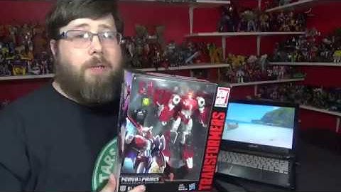 Transformers Review of Hasbro Power of the Primes Elita-1