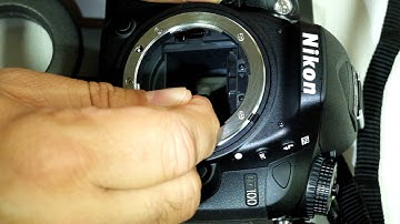 Nikon D7100 wet cleaning with Green Swab and Vdust Plus liquid