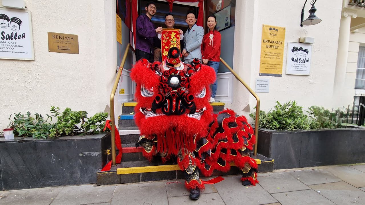 Lion Dance by Lung Ying Dragon Style UK | CNY 2024 | Med Salleh Kopitiam, London