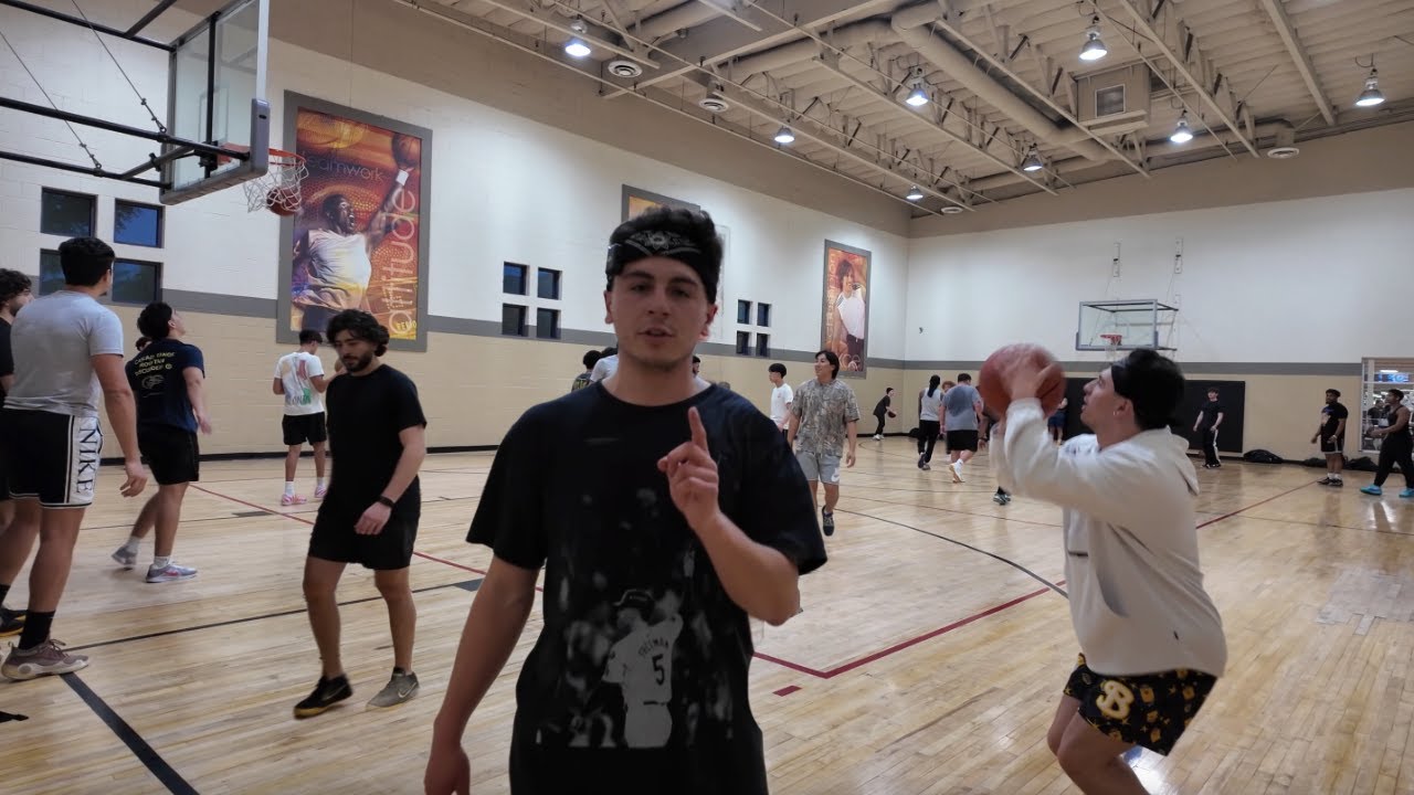 GUARDING A 6'7 SHARPSHOOTER - vlogmas #91