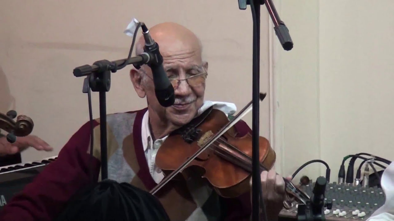 زمن الفن الجميل - انت عمرى - صولو كمان الفنان الكبير الحج سعد محمد حسن - صالون المنارة 22/3/2017