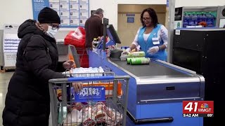Morning Business Report: Walmart predicts high inflation and prepares for layoffs