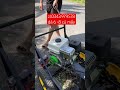 xe đẩy cắt cỏ máy xăng