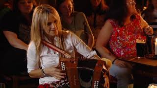 Video thumbnail of "Sharon Shannon & Alan Connor - Cavan Potholes"