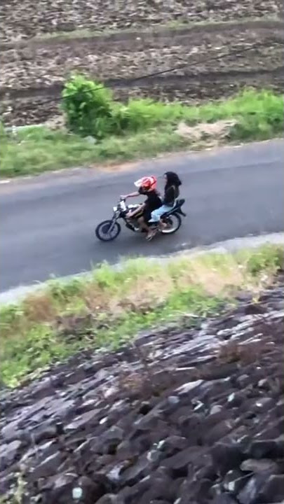 seperti dunia milik berdua seng liyane ngontrak 😆🙏#storywa#herexjawa #bucin_story#pubgmobile #shorts