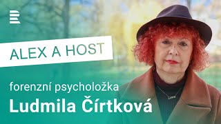 Psycholožka Ludmila Čírtková: Násilí nás fascinuje, dokud je daleko. Když se děje nám, bolí to