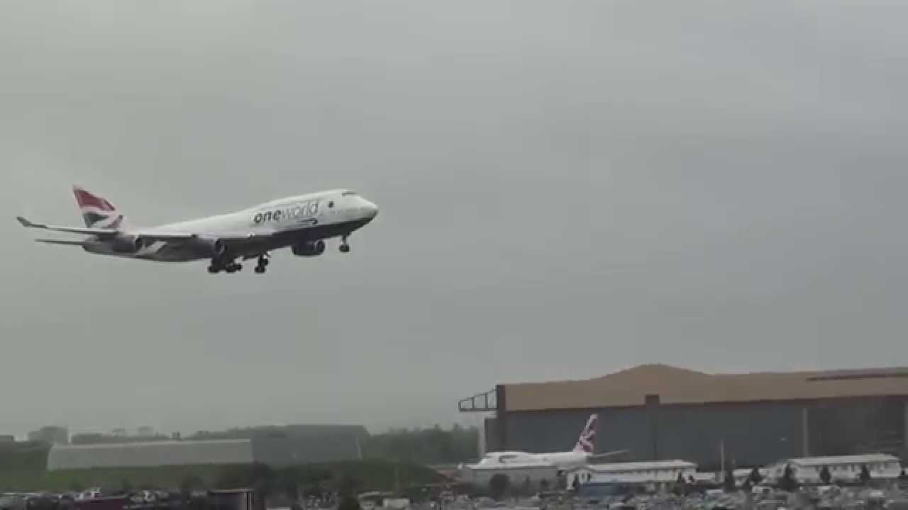 British Airways Boeing 747-400 G-CIVD Landing London Heathrow 27R 'Oneworld Livery'