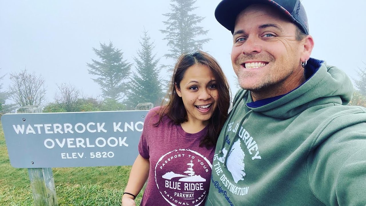 Hiking to Waterrock Knob in the clouds blue ridge parkway!