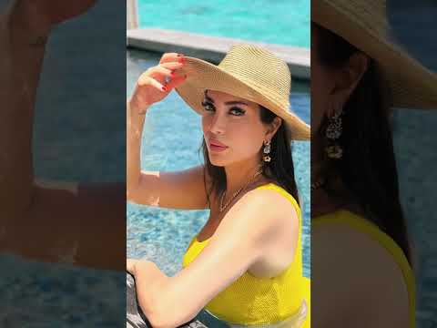 مايوه نسرين طافش الأصفر يعرضها للانتقادات