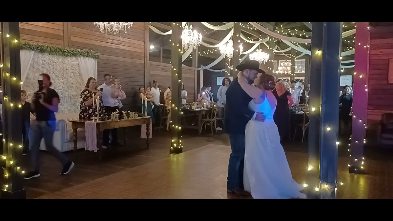 Ever After Farms Ranch First Dance - YouTube