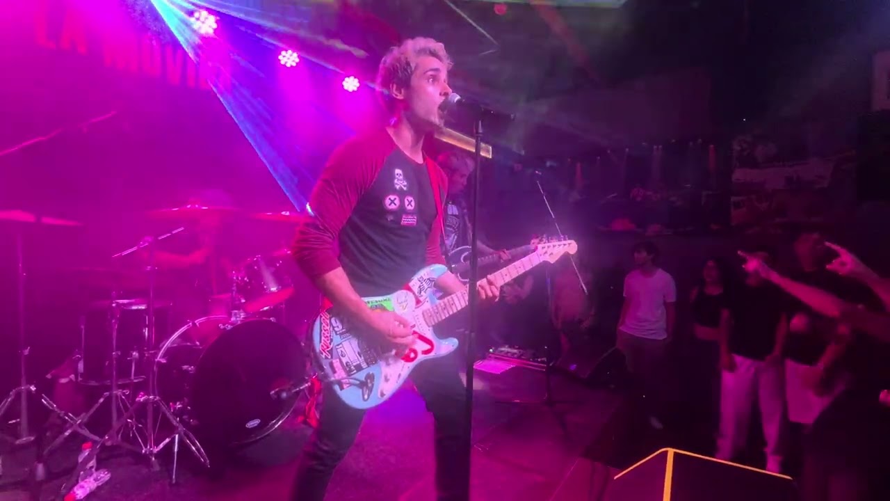 Green Land - Basket case ( Green Day tribute ) - YouTube