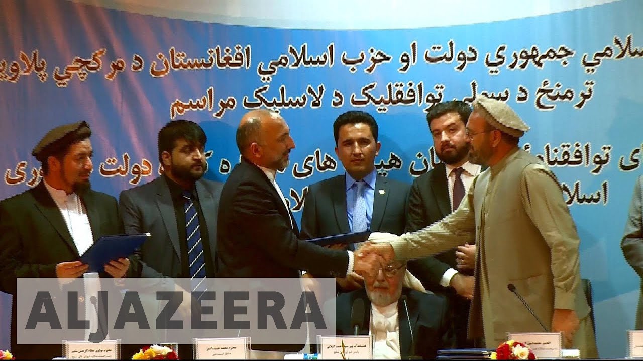 الحكومة الأفغانية توقع اتفاقية سلام مع جماعة مسلحة