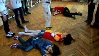 220 Azizovun 2 Ci Sinif Şagirdləri Aysun, Melek, Nuray Ve Nigar Super Ingilis Dərsi