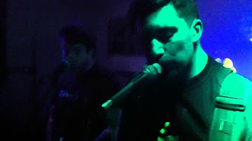 Chewing On Tinfoil - Just Like Me (Live at Fishstock 2014)