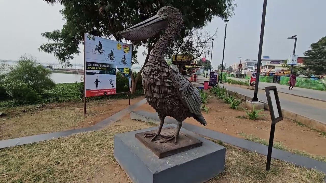 ഒരു വെറൈറ്റി നിർമ്മിതി കണ്ടോ ഇതെവിടെയാണെന്നറിയാമോ 