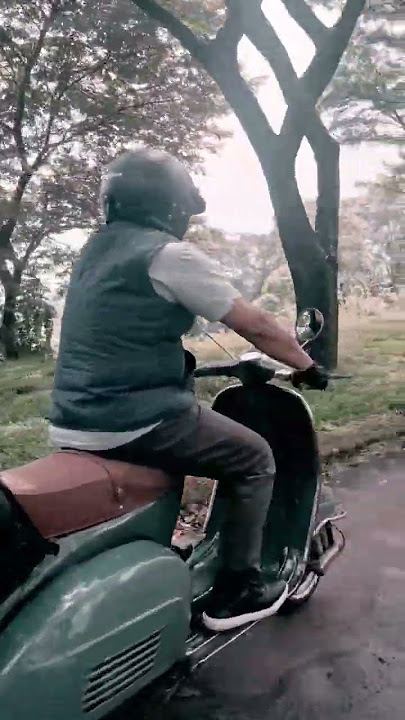 Vespaan Asyikk #vespa #vespaclassic #vespasian #vespaindonesia #short #shorts #shortvideo #fyp