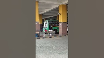 people deboarding Bmtc Suvarna at Kengeri bus station
