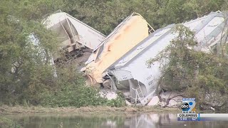 Crews continue clean up following train derailment